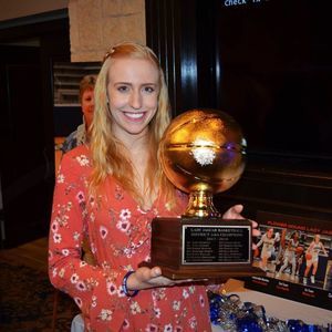 Meet your Posher, Whitney